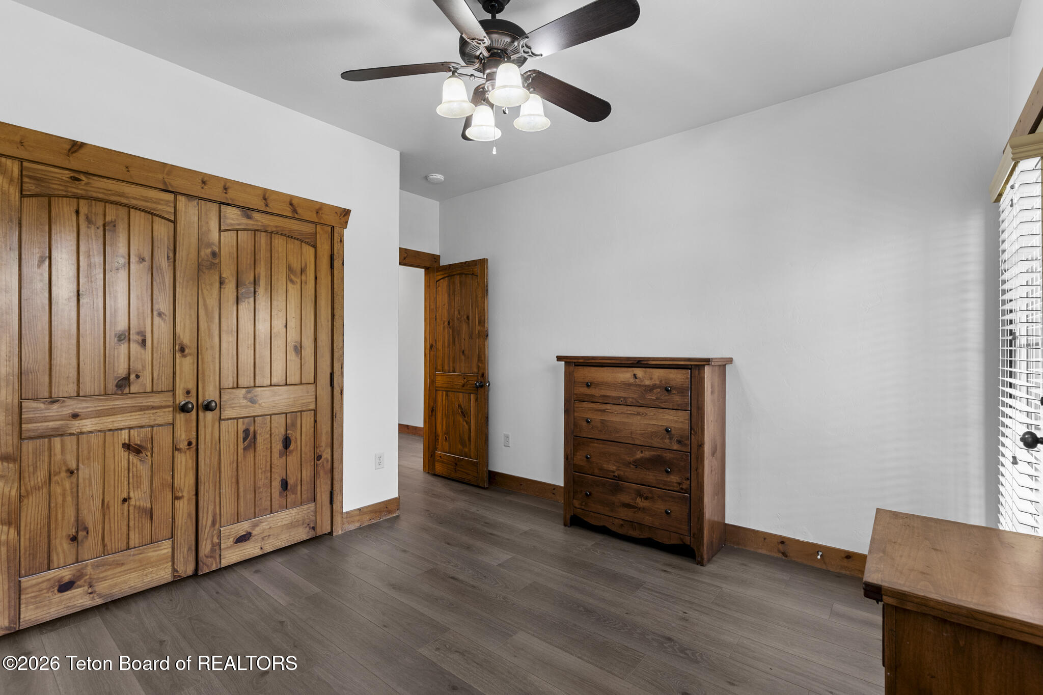 715 MORAINE Court 42