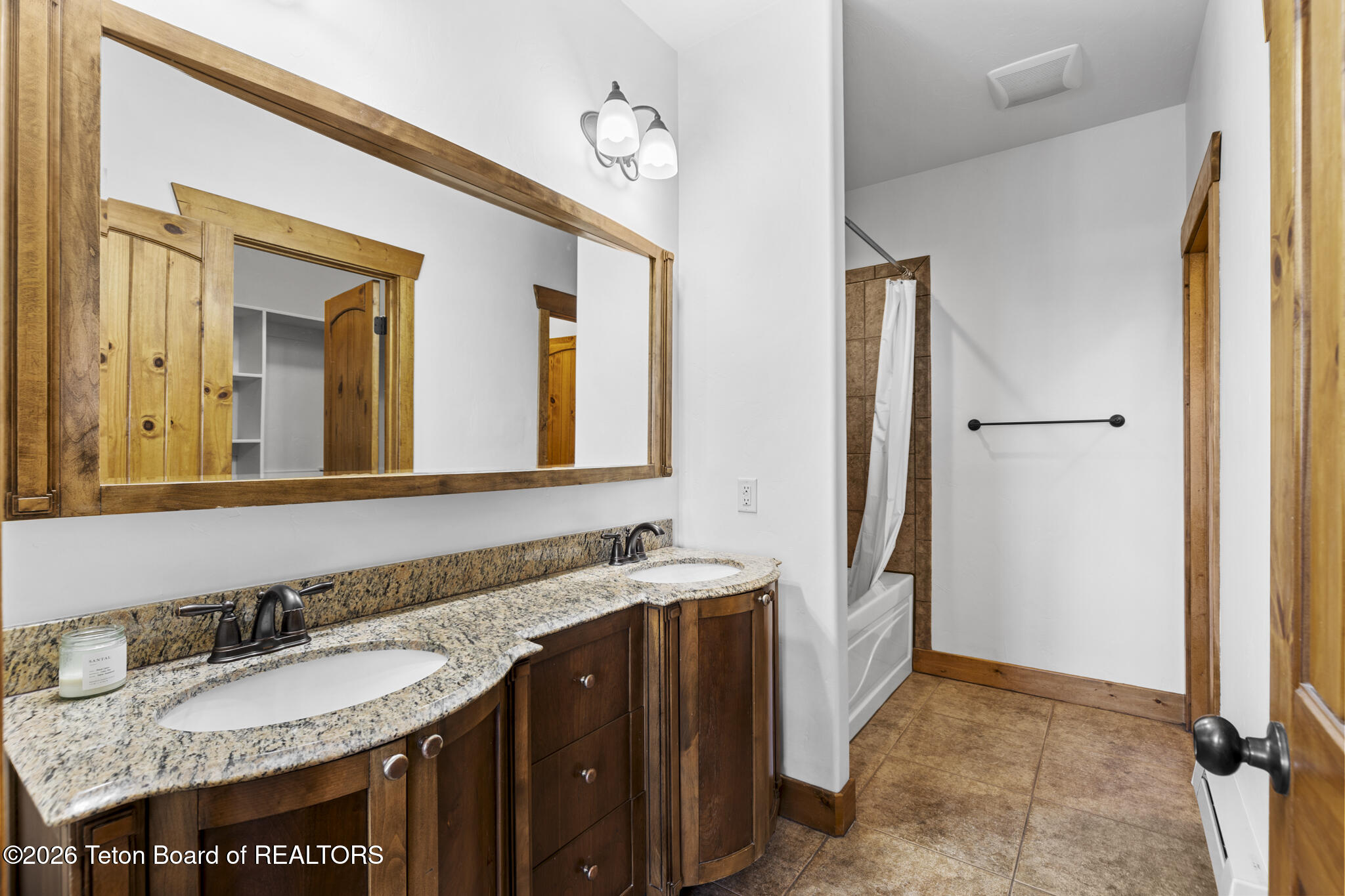 715 MORAINE Court 42