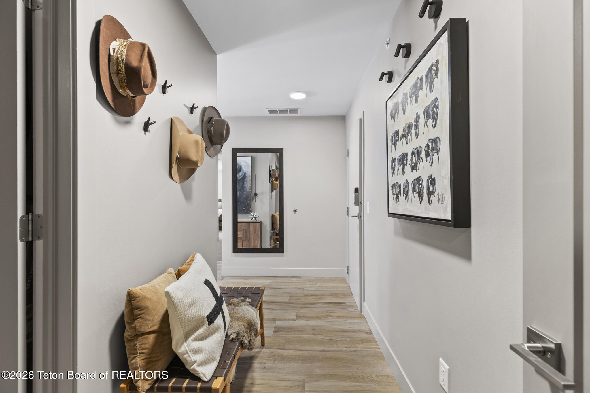 150 W W SIMPSON Avenue #404