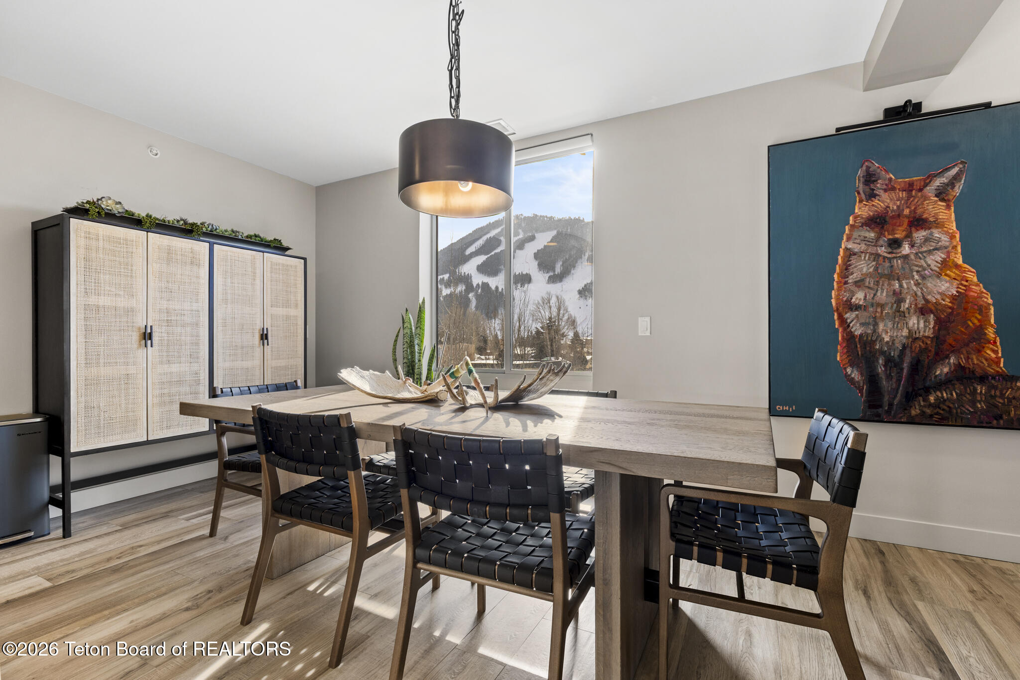 150 W W SIMPSON Avenue #404