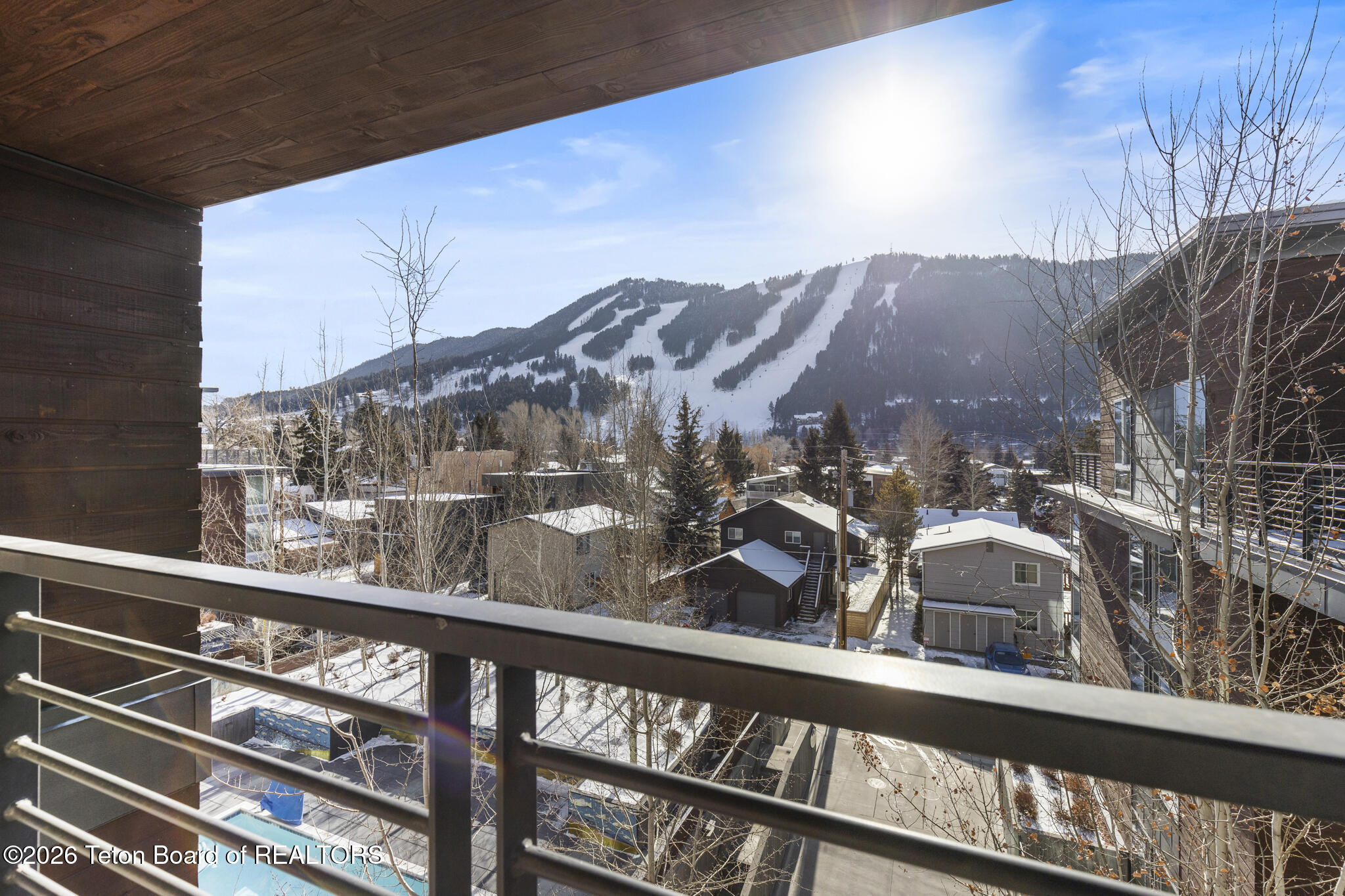 150 W W SIMPSON Avenue #404