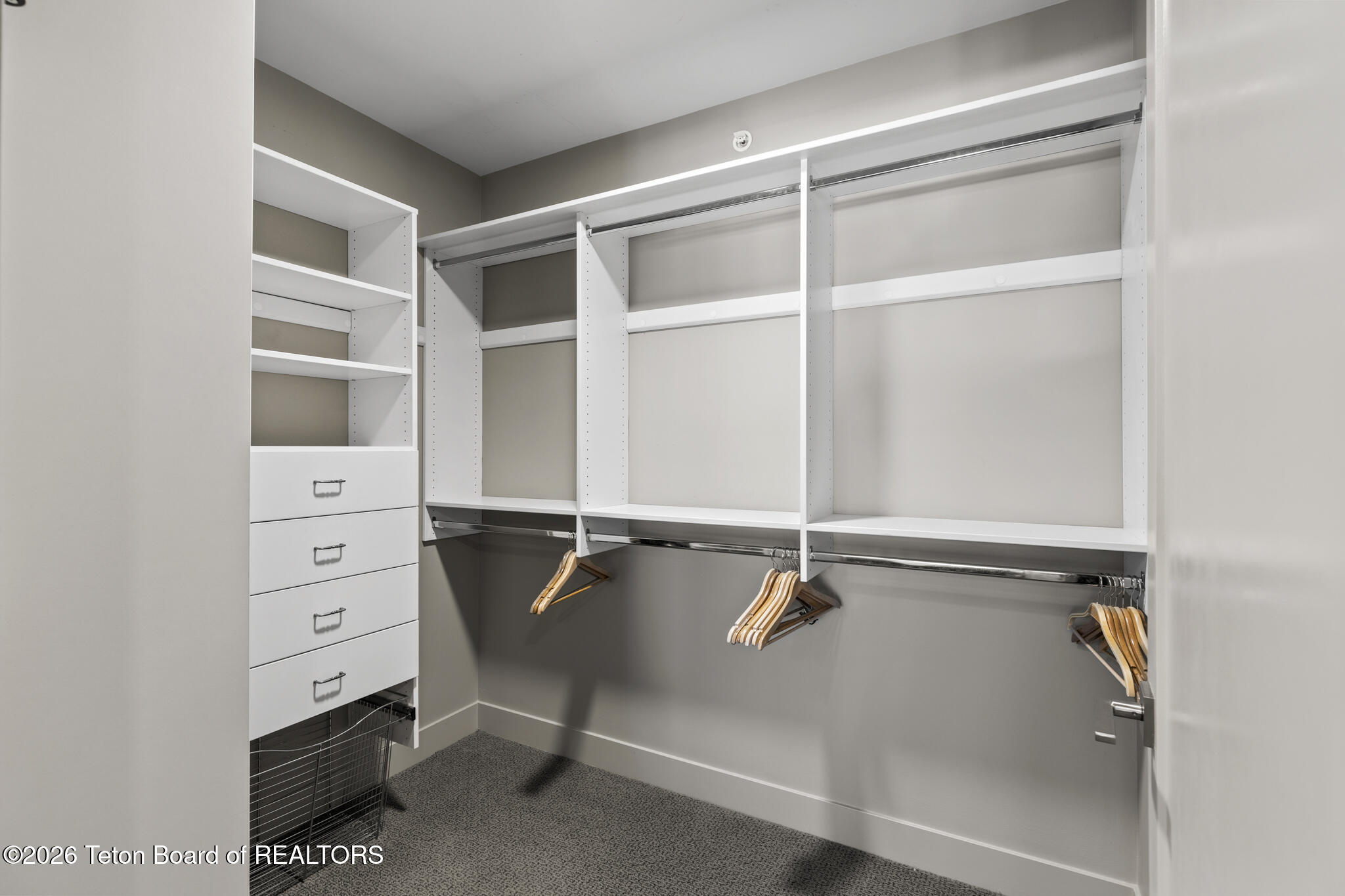 150 W W SIMPSON Avenue #404