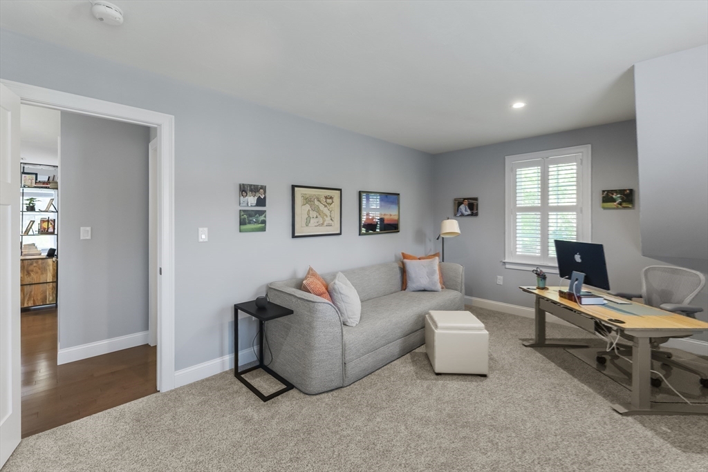 39 Crimson Way