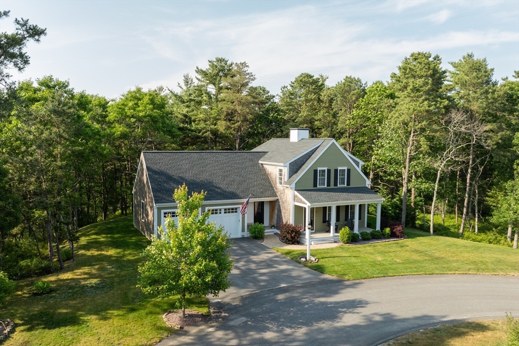 39 Crimson Way