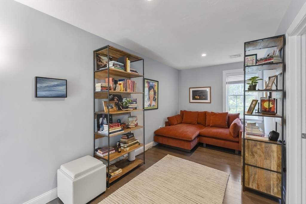 39 Crimson Way