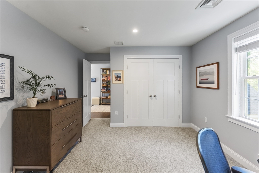 39 Crimson Way
