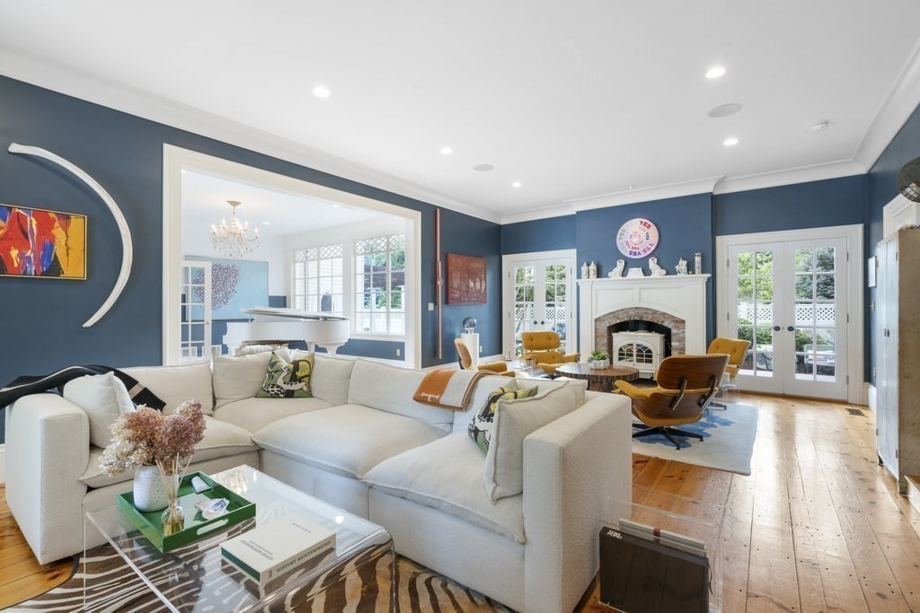 113 Saint George St