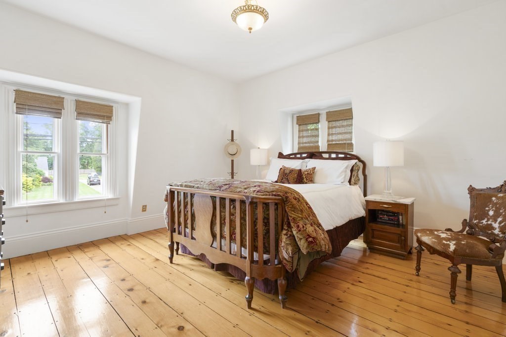 113 Saint George St