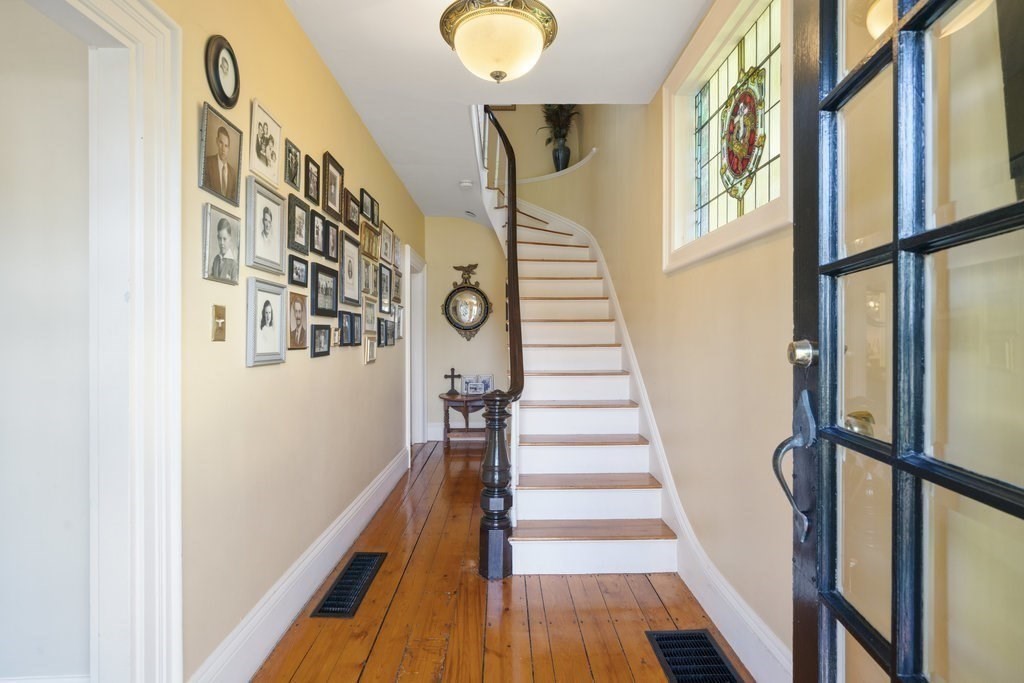 113 Saint George St