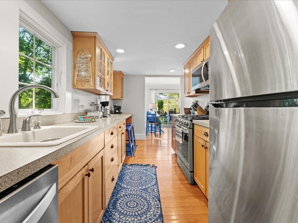 9 Priscilla Ave