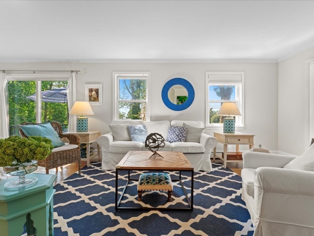 9 Priscilla Ave