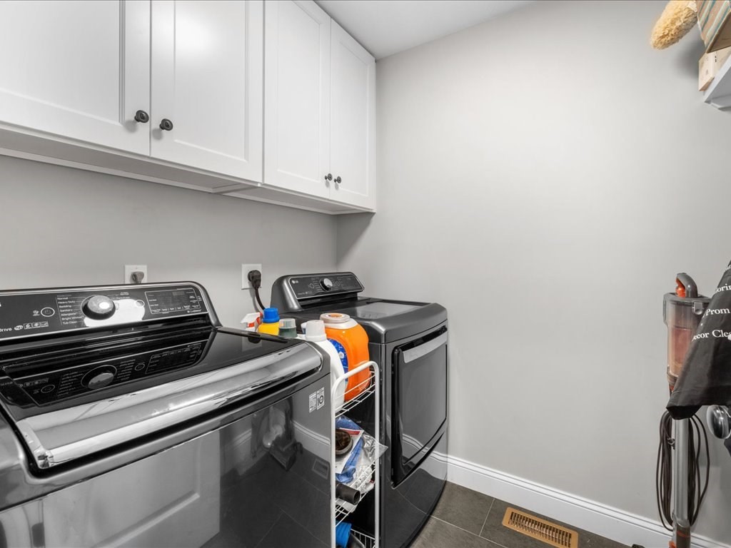 15 Autumn Ave # 15