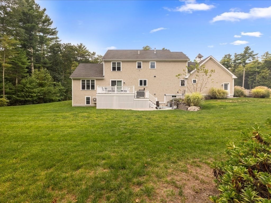 15 Autumn Ave # 15