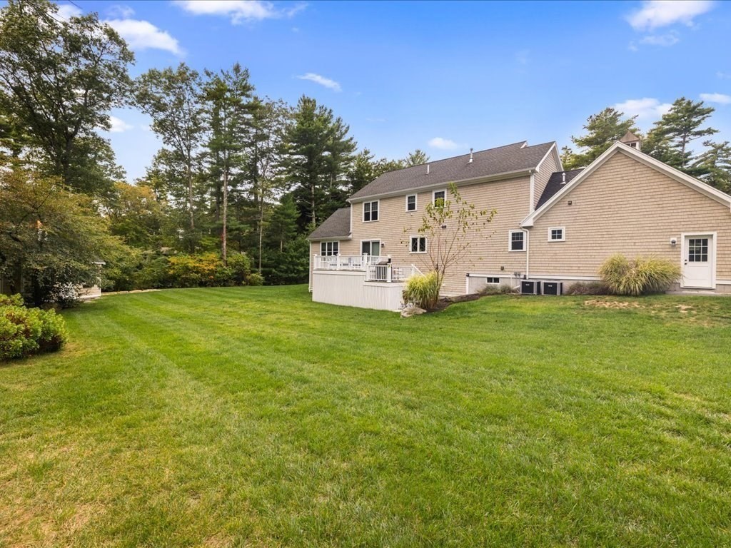 15 Autumn Ave # 15