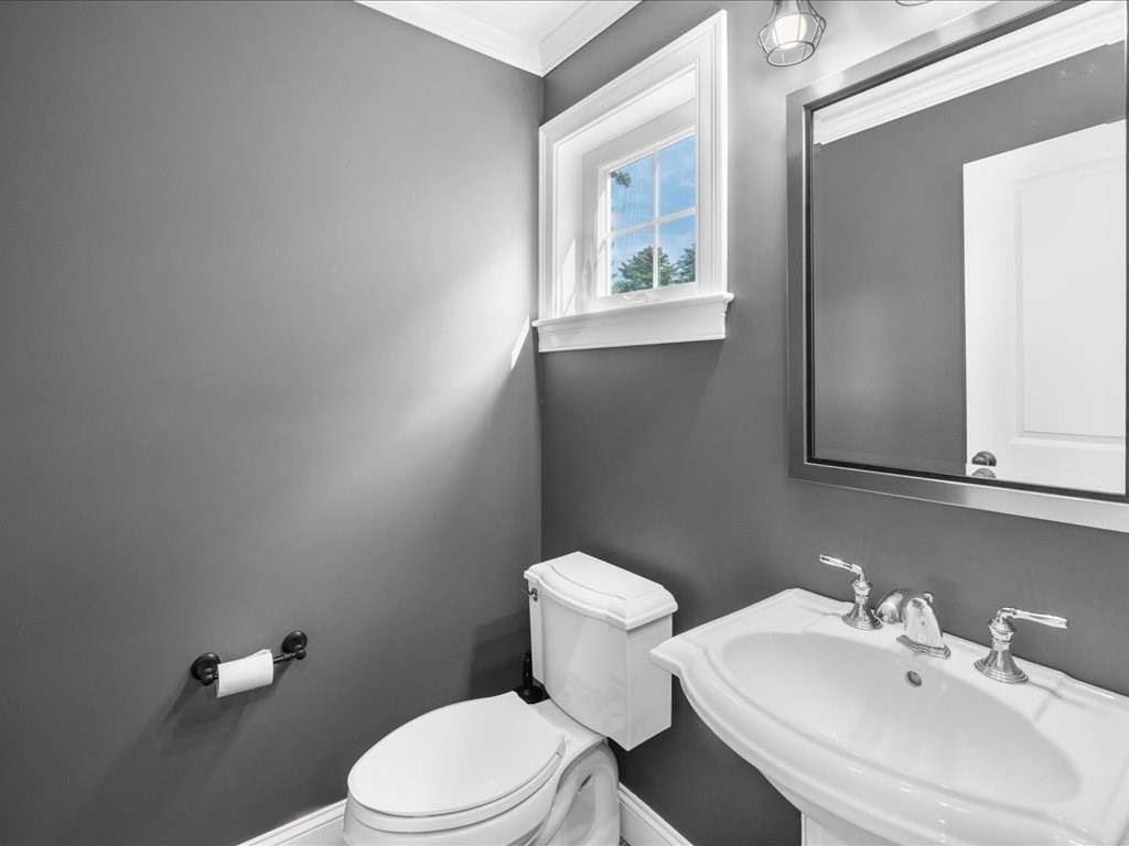 15 Autumn Ave # 15