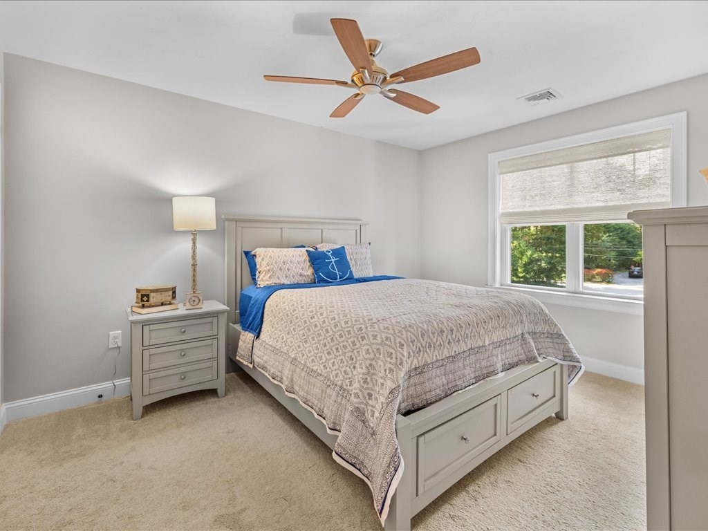 15 Autumn Ave # 15