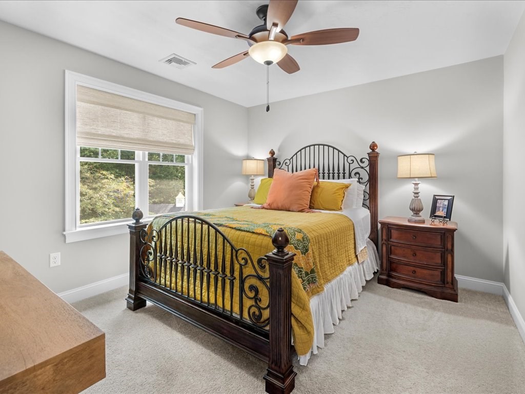 15 Autumn Ave # 15