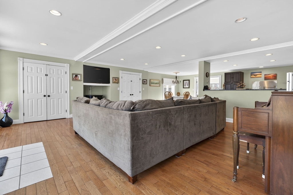 99 Ashburton Ave