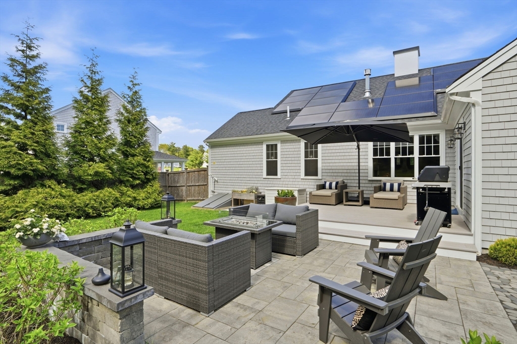 30 Stone Gate Dr