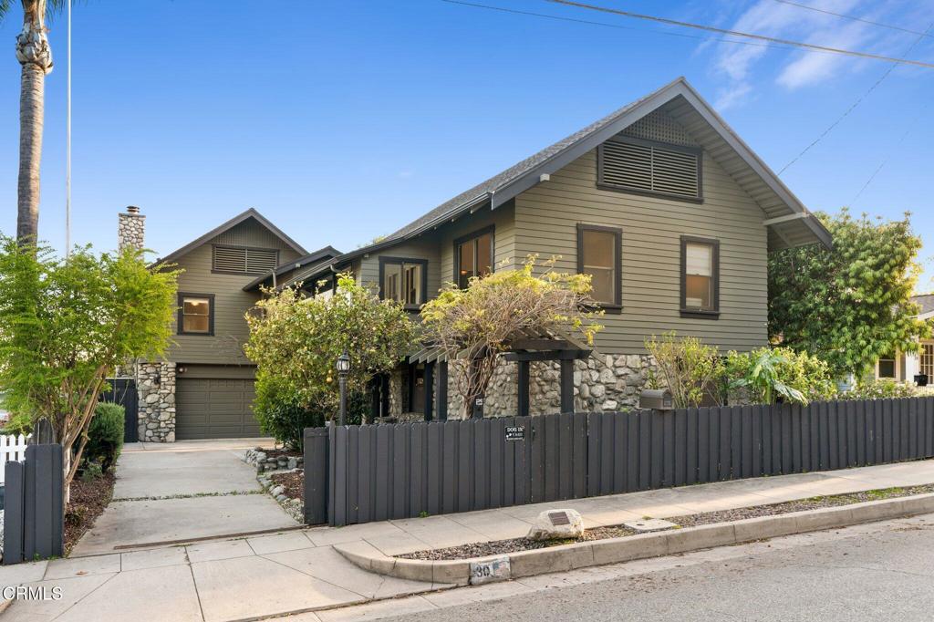 30 W Laurel Avenue