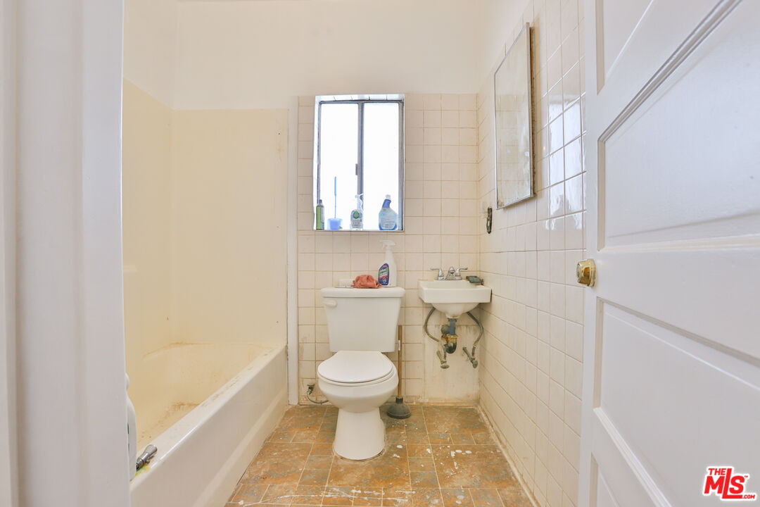 3601 Arroyo Seco Ave