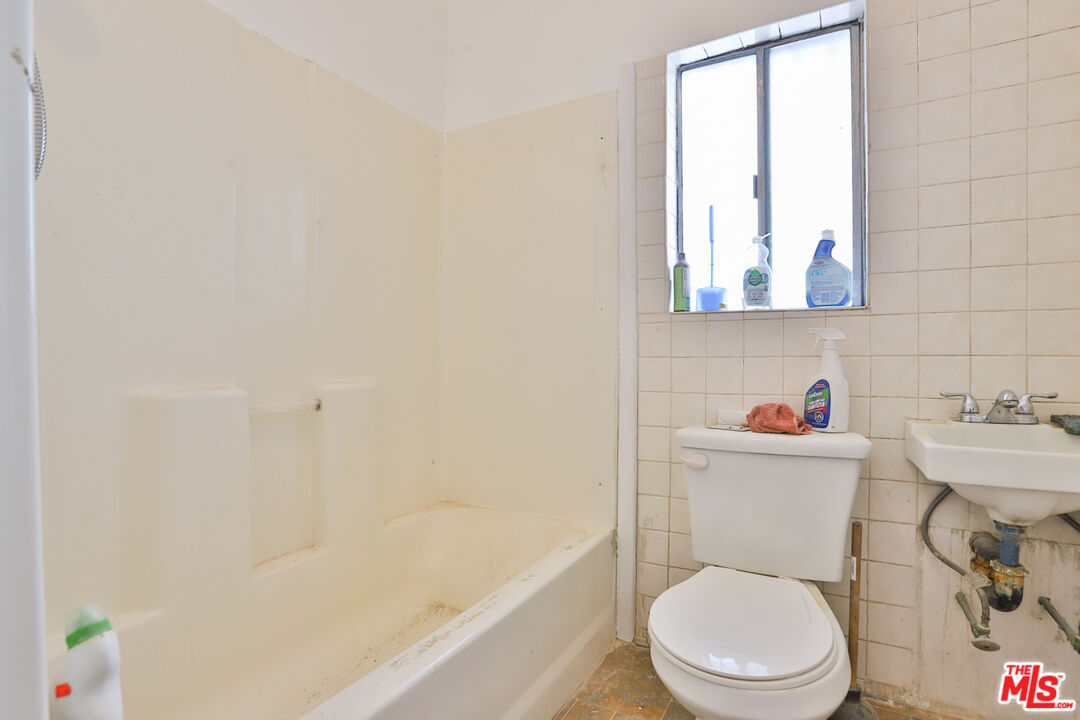 3601 Arroyo Seco Ave