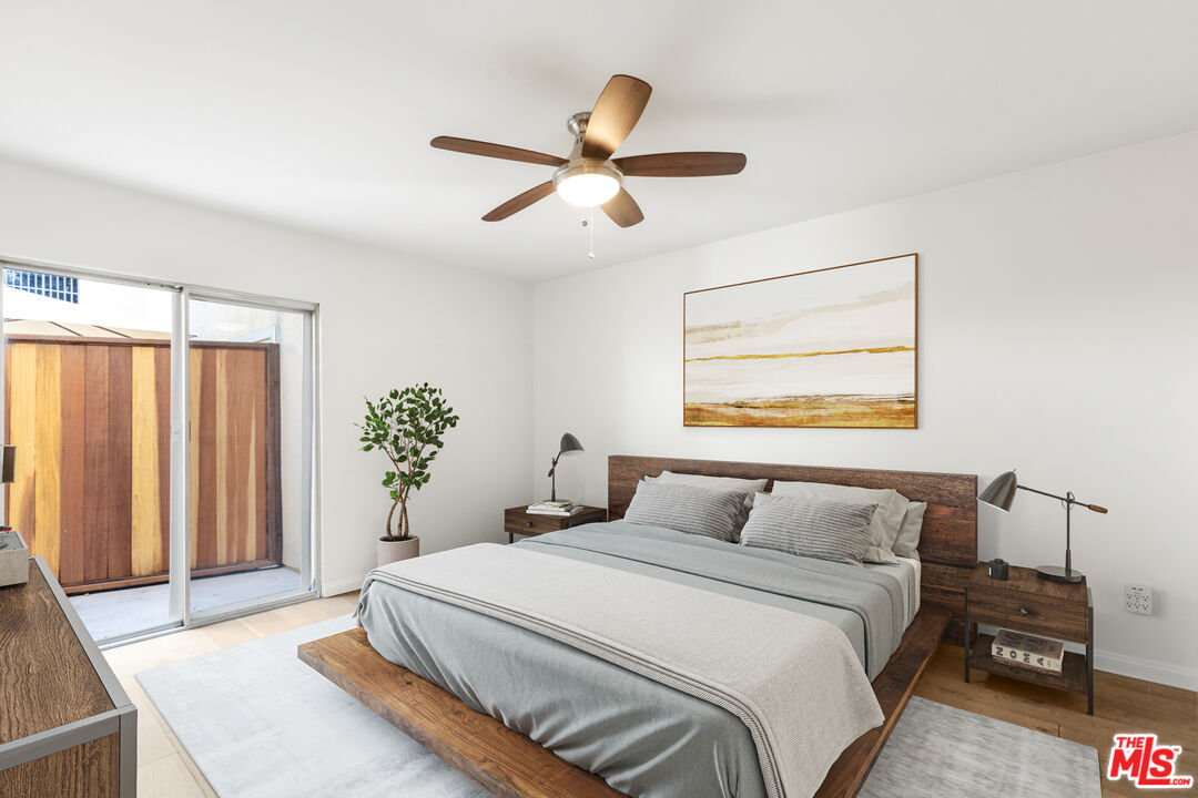 1734 N Fuller Ave Unit: 105