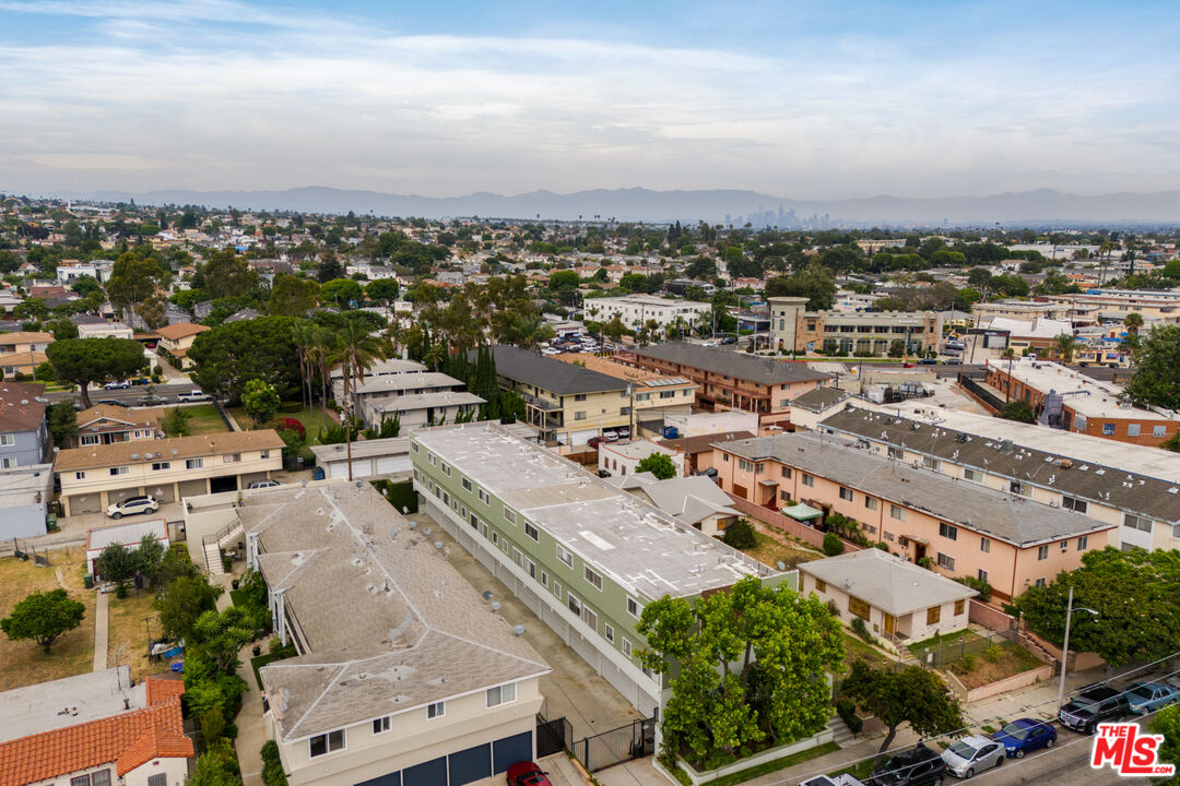 323 E Plymouth St Unit: 6