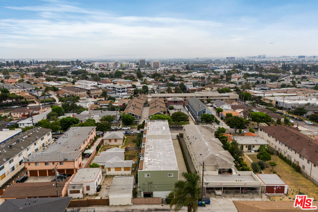 323 E Plymouth St Unit: 6