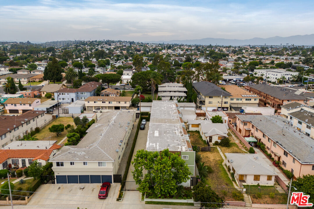 323 E Plymouth St Unit: 6