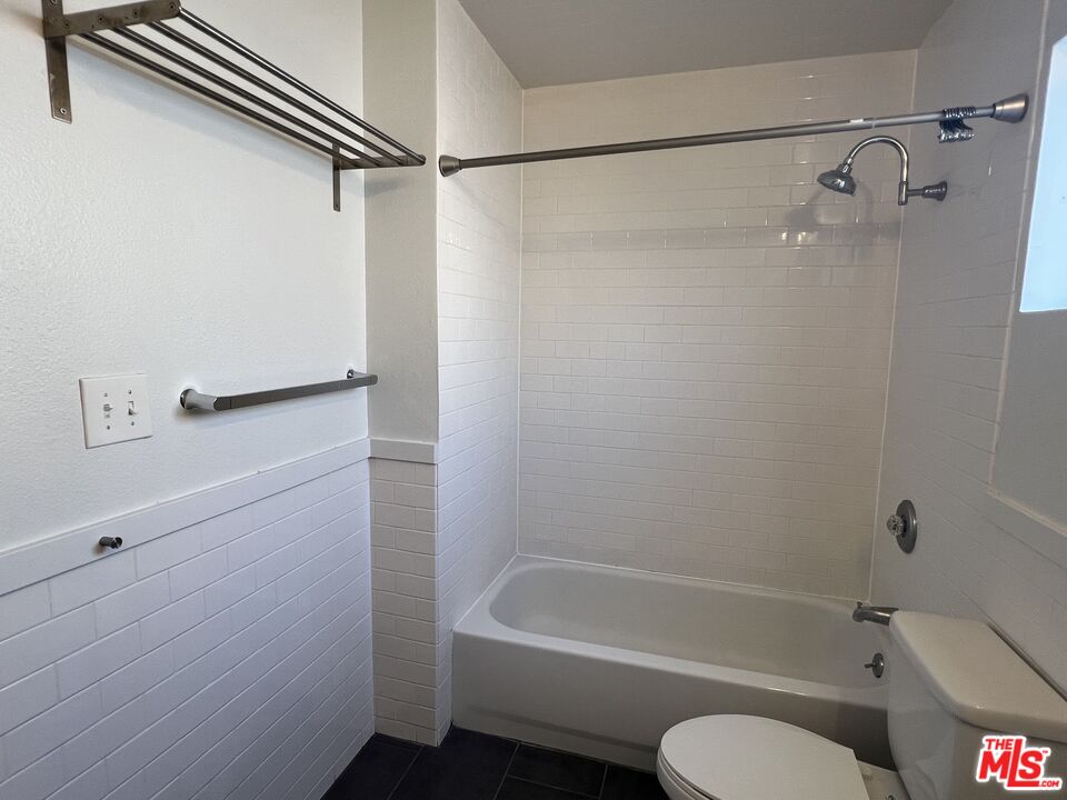 1116 E Palmer Ave Unit: 18