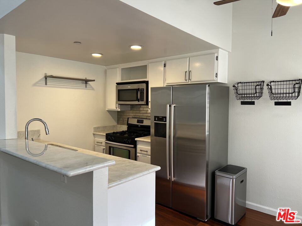 1116 E Palmer Ave Unit: 18