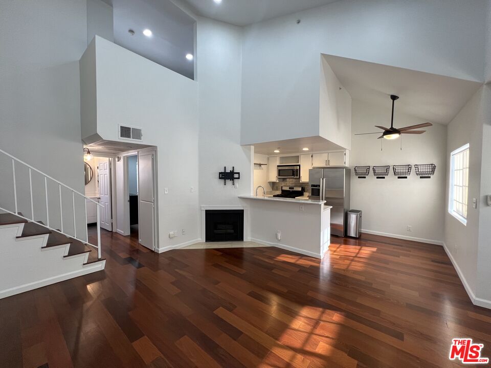 1116 E Palmer Ave Unit: 18