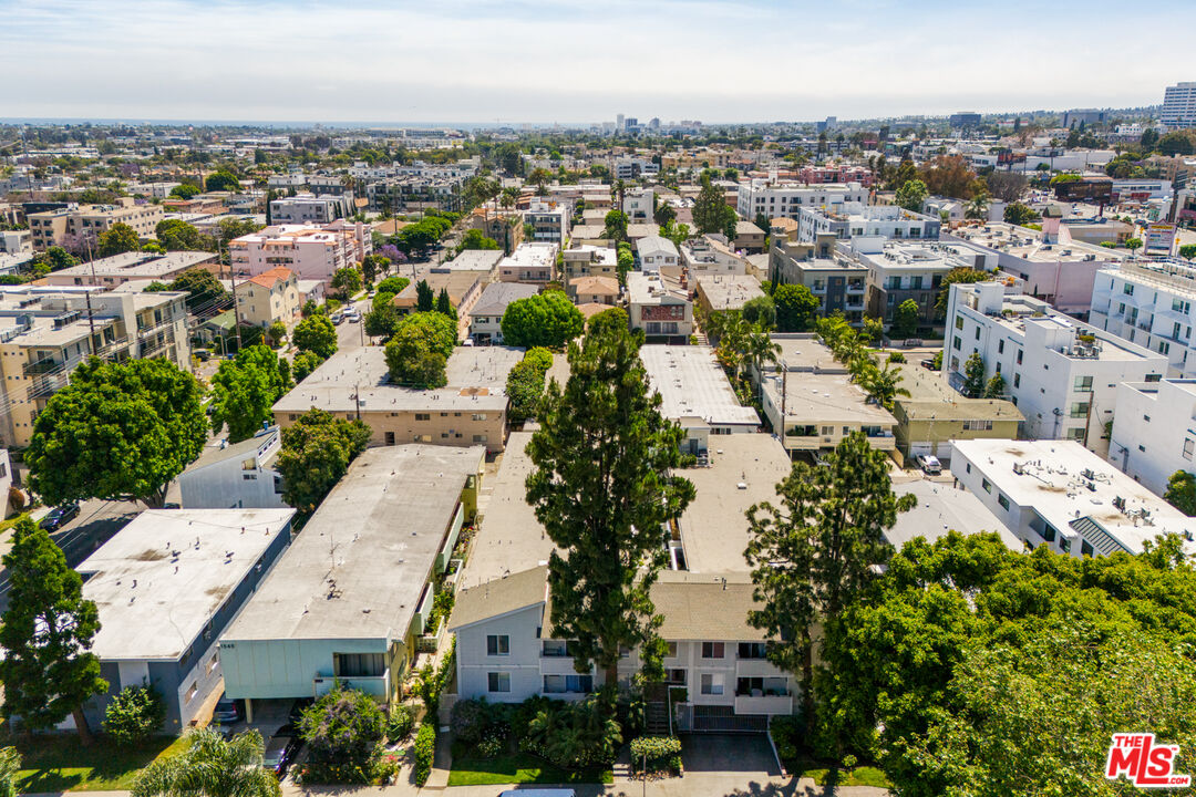 1535 Granville Ave Unit: 107