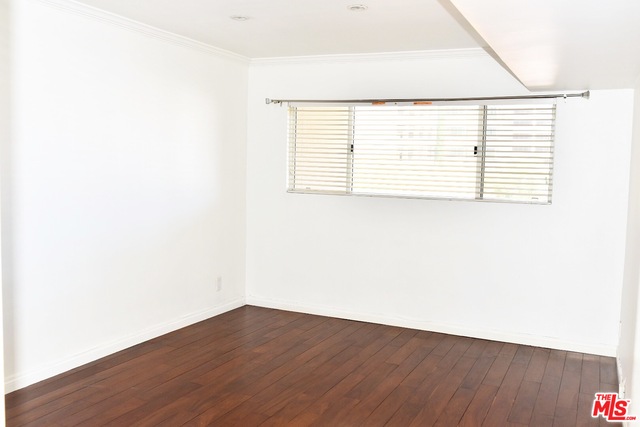 15248 Dickens St Unit: 301