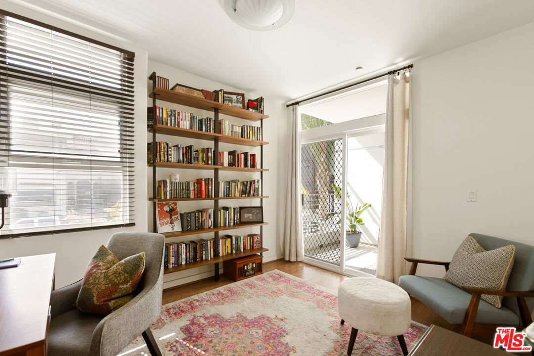 401 N Serrano Ave Unit: 101