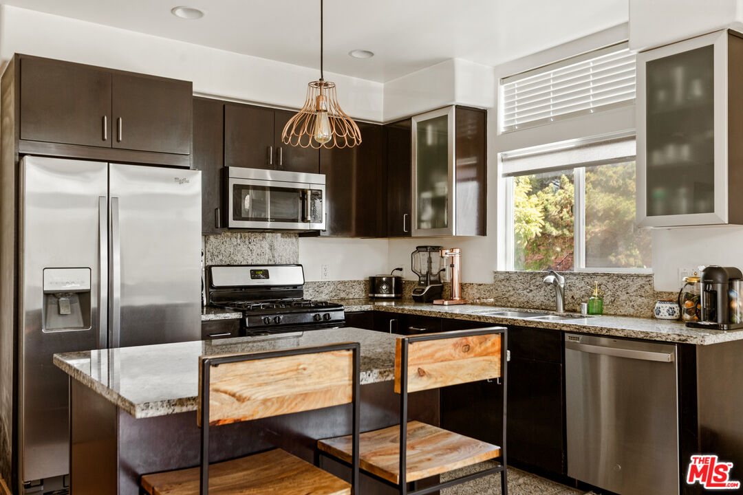 401 N Serrano Ave Unit: 101