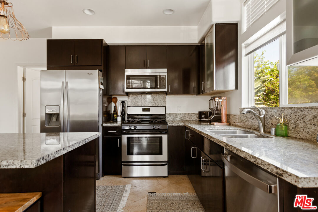 401 N Serrano Ave Unit: 101