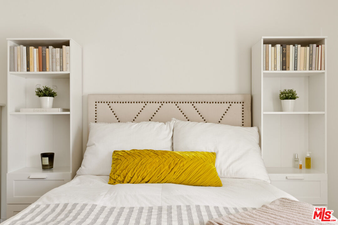 401 N Serrano Ave Unit: 101