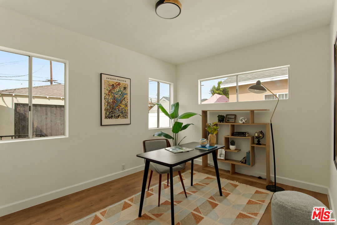 523 Simmons Ave