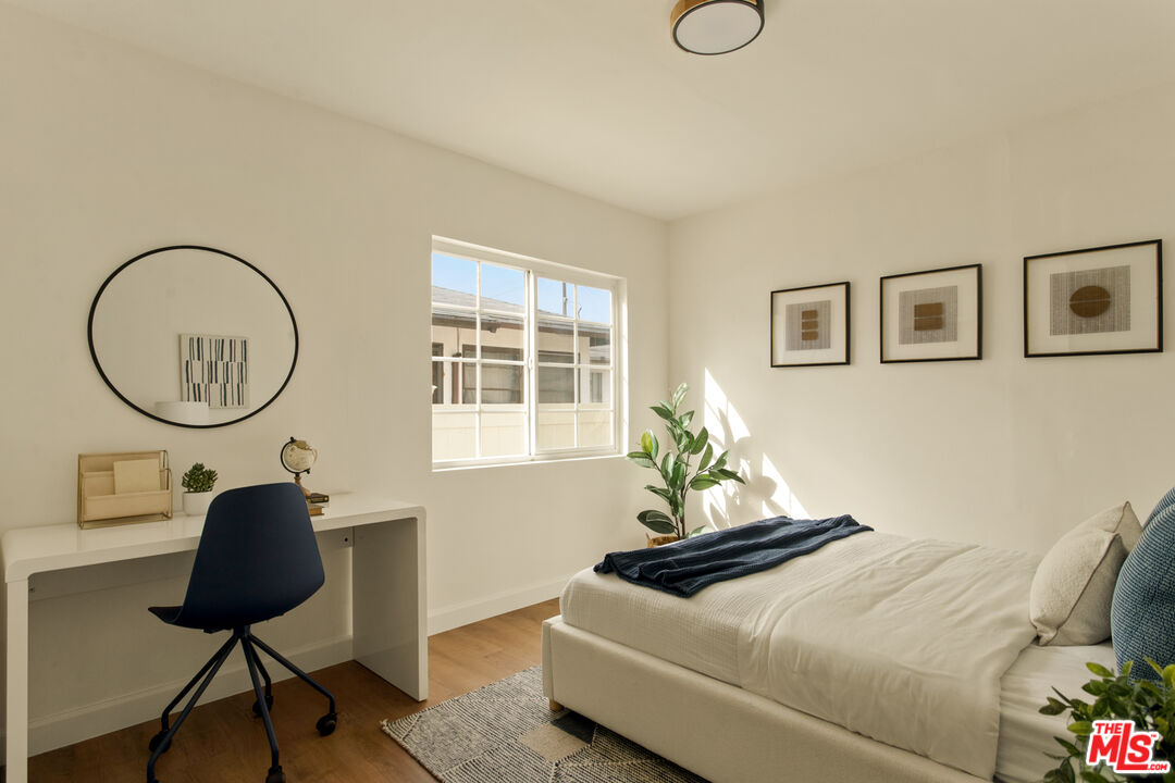 523 Simmons Ave