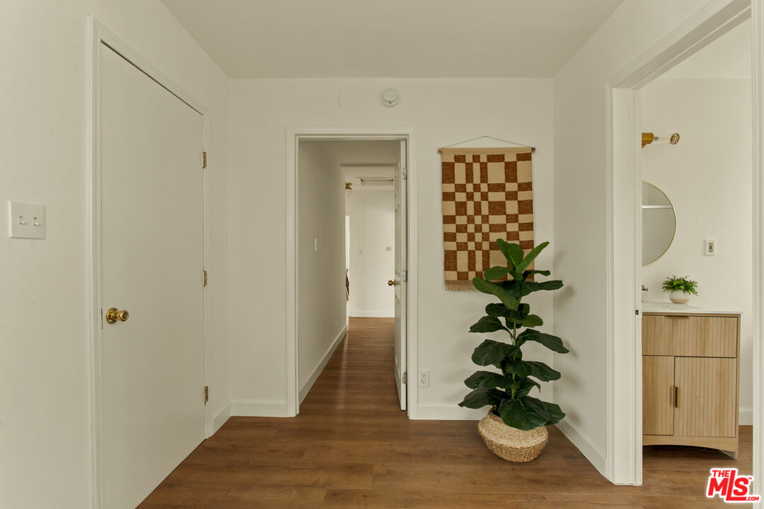 523 Simmons Ave
