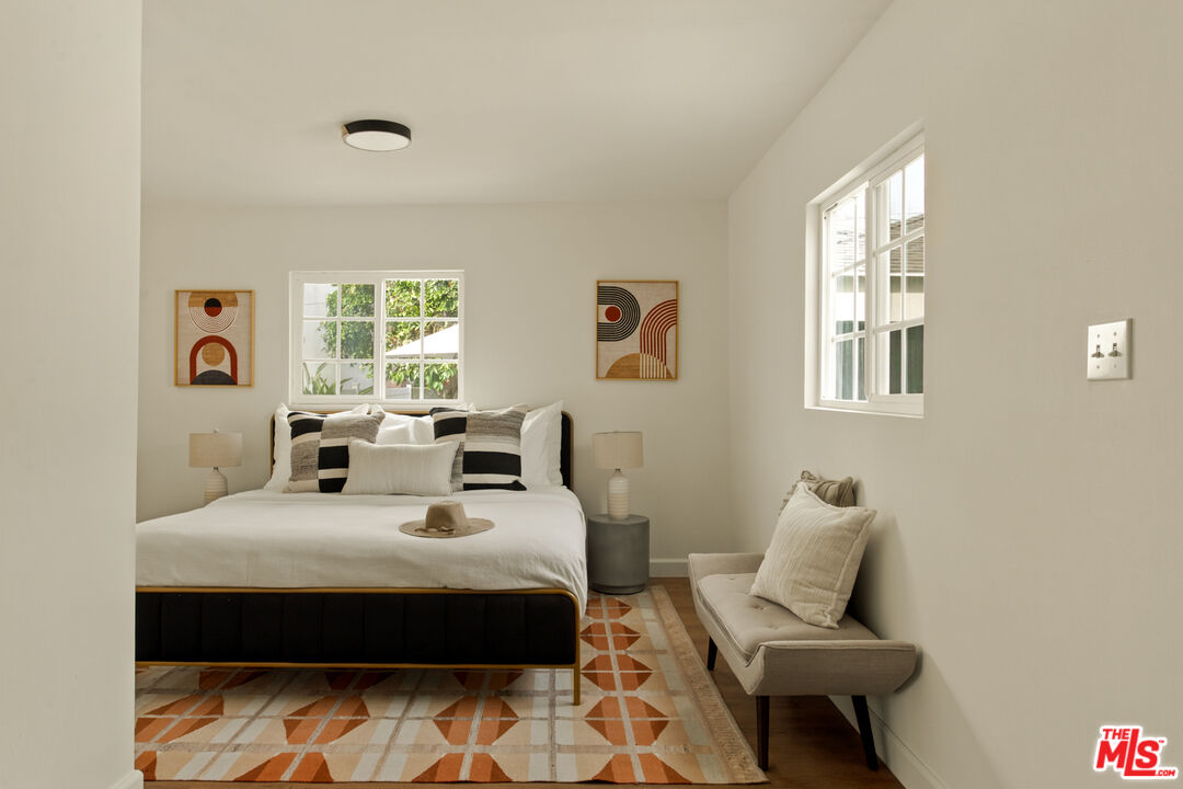 523 Simmons Ave