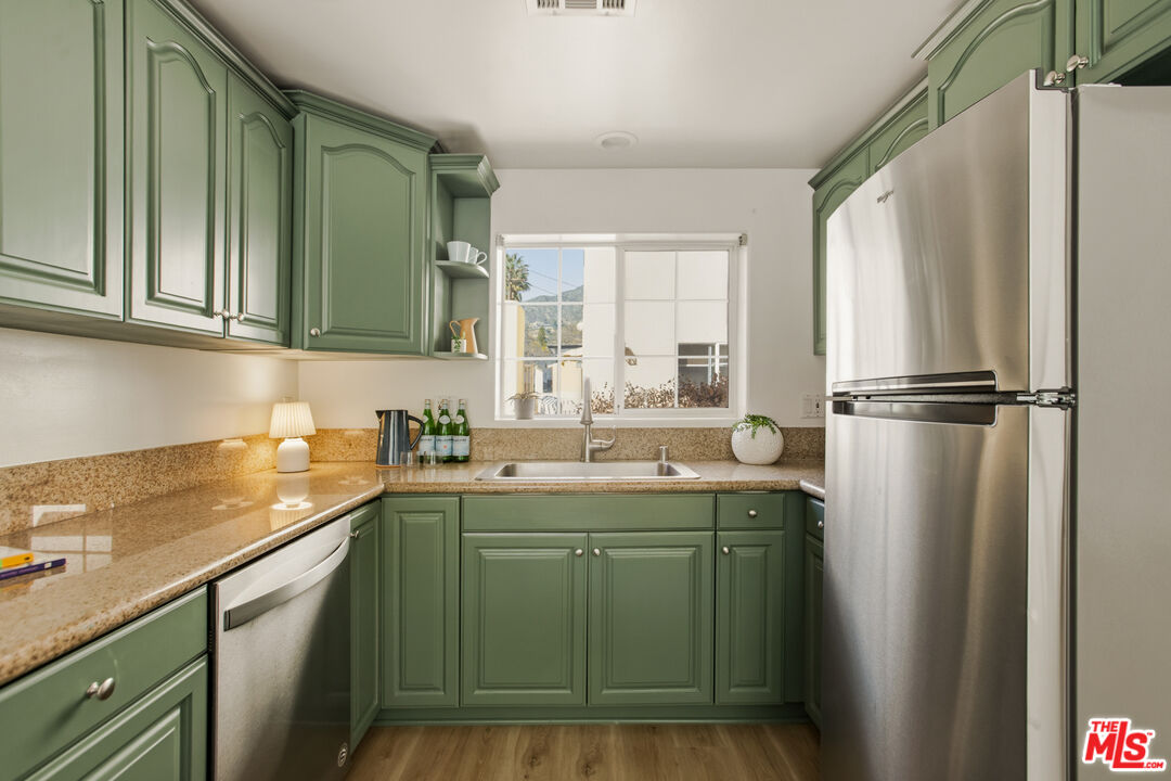 1201 Viola Ave Unit: 113