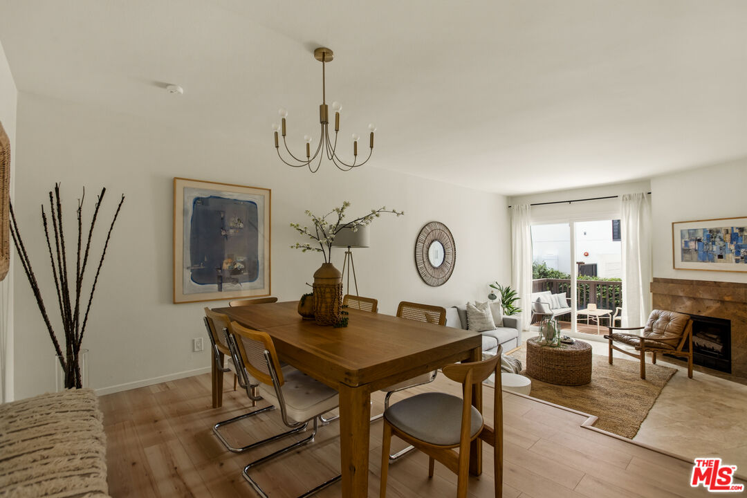 5100 Riverton Ave Unit: 9