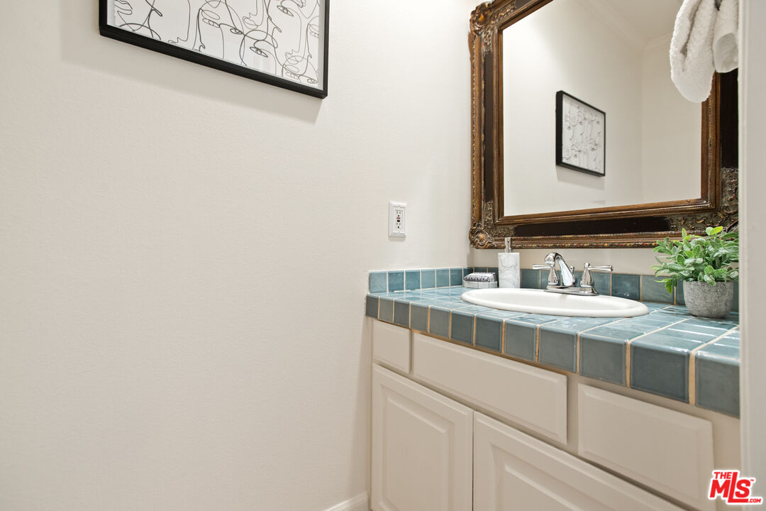 4807 Beck Ave Unit: 16