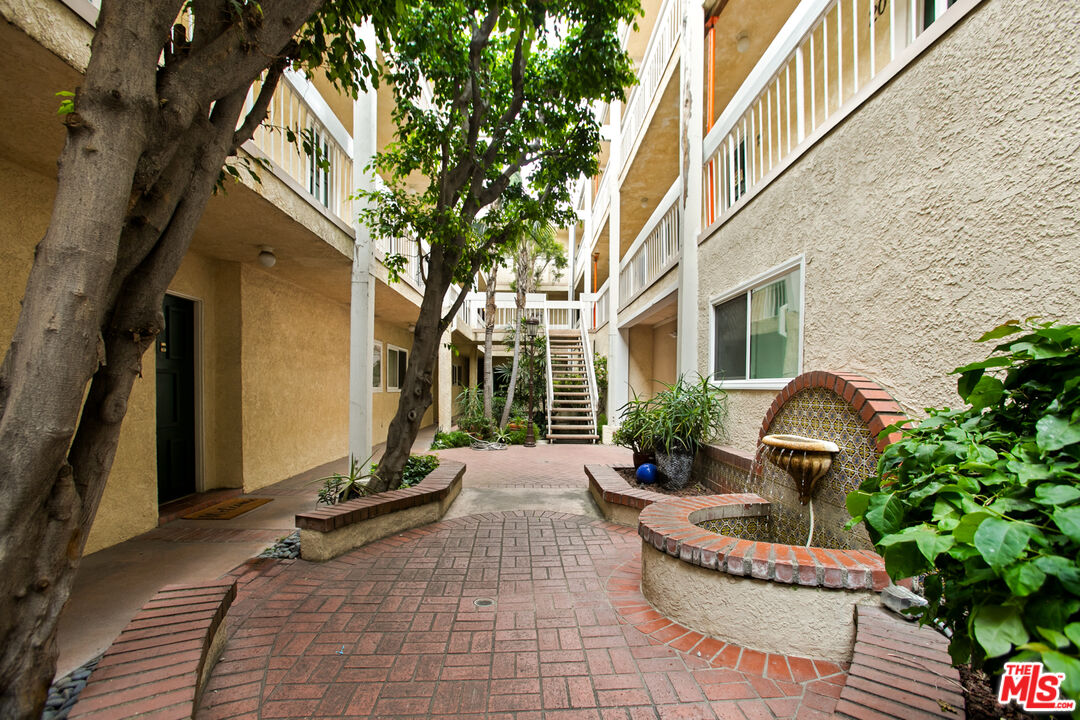 4807 Beck Ave Unit: 16