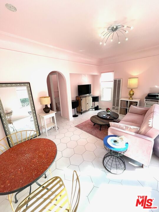 140 Lime Ave Unit: 8