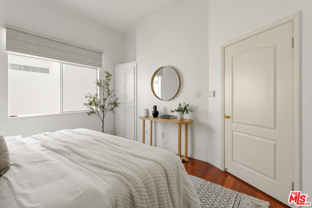 4520 Fulton Ave Unit: 14