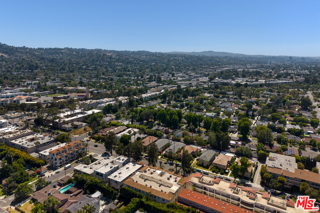 4520 Fulton Ave Unit: 14